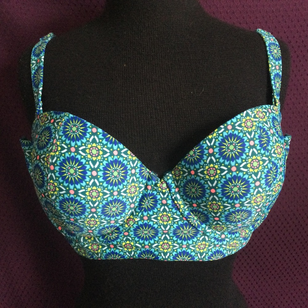 Old Navy XL Padded Underwire Bikini Top